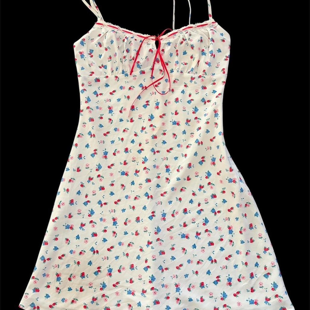 PacSun Your Favorite Strawberry Floral Dress XS White Coquette Y2K MD3964R